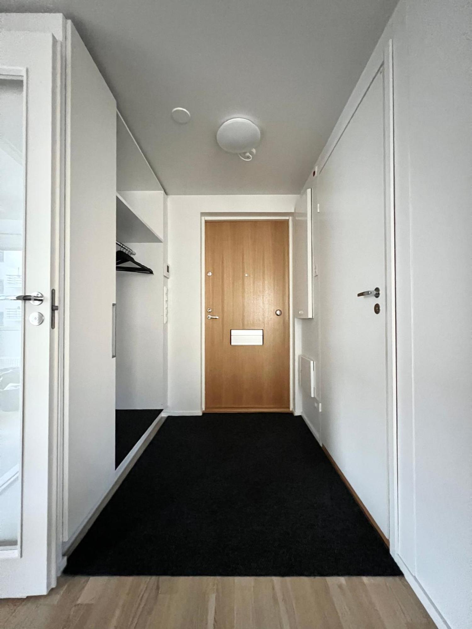 Modern Apartment With Private Terrace Helsinki Exterior foto